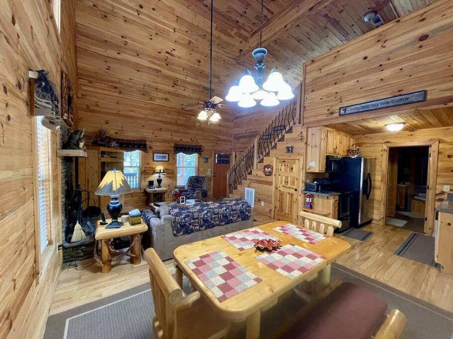 2 Bed Cabin Hot Tub Close To Helen #16 מראה חיצוני תמונה