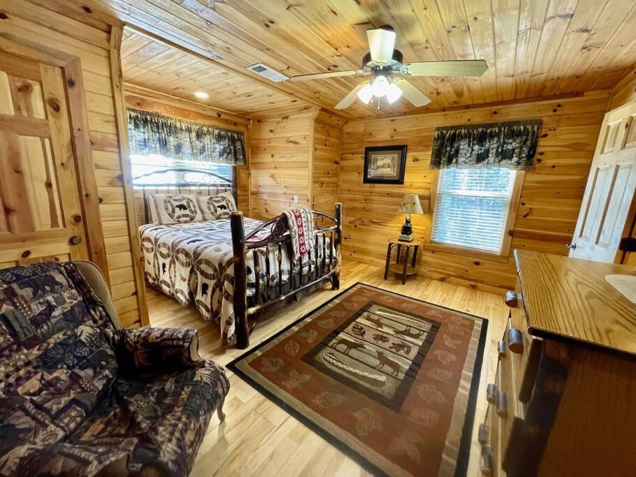 2 Bed Cabin Hot Tub Close To Helen #16 מראה חיצוני תמונה